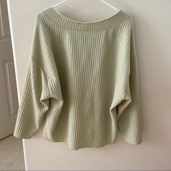 Urban Outfitters Anka Slouchy V-Neck Top - Picture 3 of 6